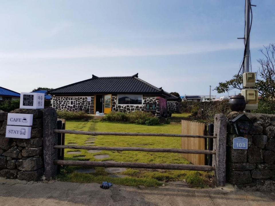 Hadori Mindfulness Villa Jeju Buitenkant foto