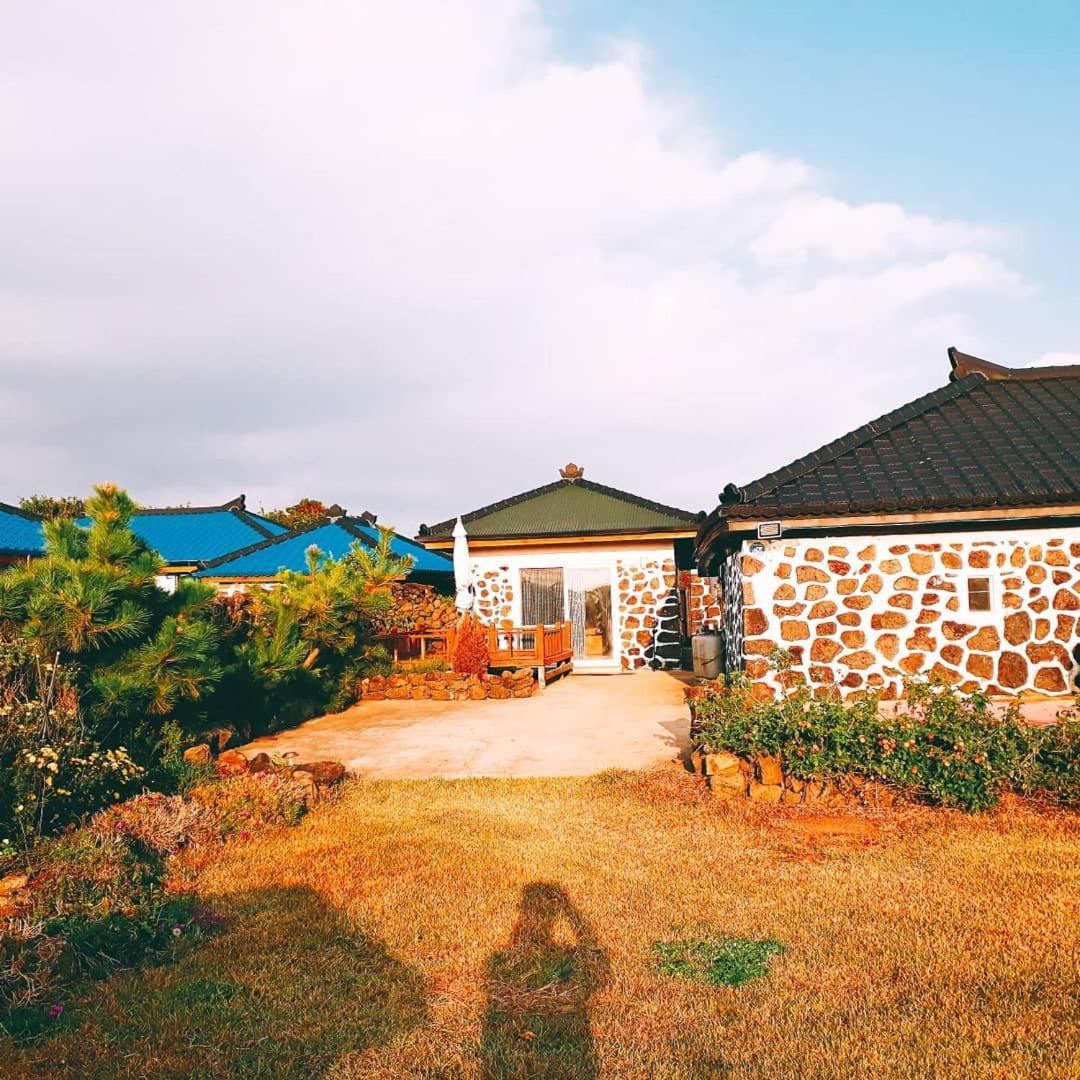 Hadori Mindfulness Villa Jeju Buitenkant foto